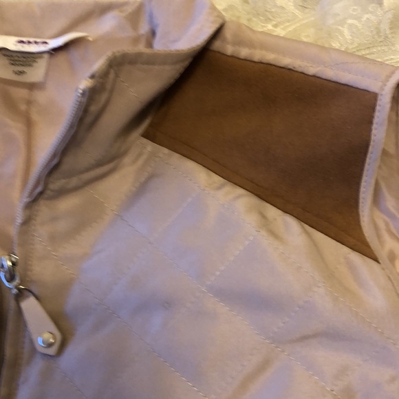ALIA QUILTED VEST BEIGE SIZE 12P LIGHT FULLZIP 2 POCKET VERY GOOD CONDITION #016 - Picture 6 of 14